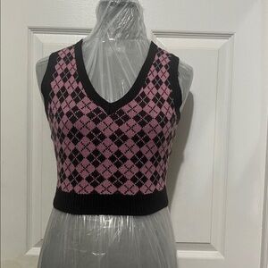 UK2LA Pink and Black Knit Sweater Vest